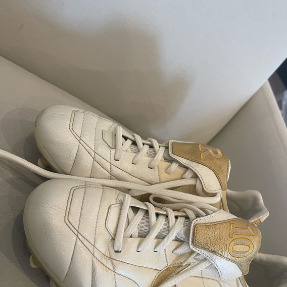 This is the original Nike Air Legend Tiempo Ronaldinho boot US10 - Picture 10 of 10